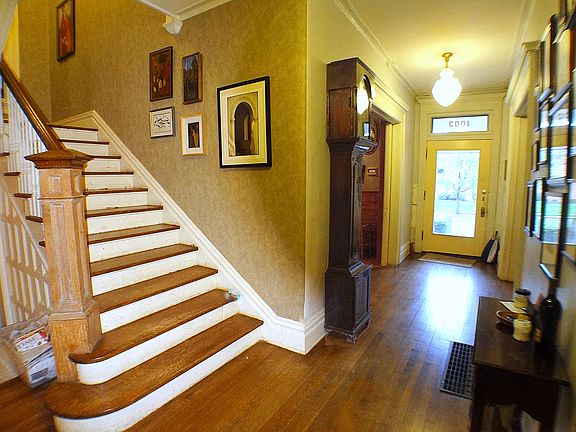 Gracious Entry Foyer