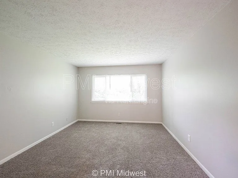3026 Osceola Ln — Photo 6