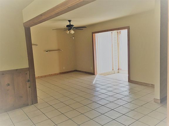 2nd image of 409 Elmwood Dr