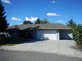 4001 S Ledbetter Ct, Kennewick, WA 99337