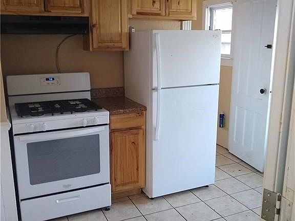 3rd image of 148-148.5 Tompkins St #48