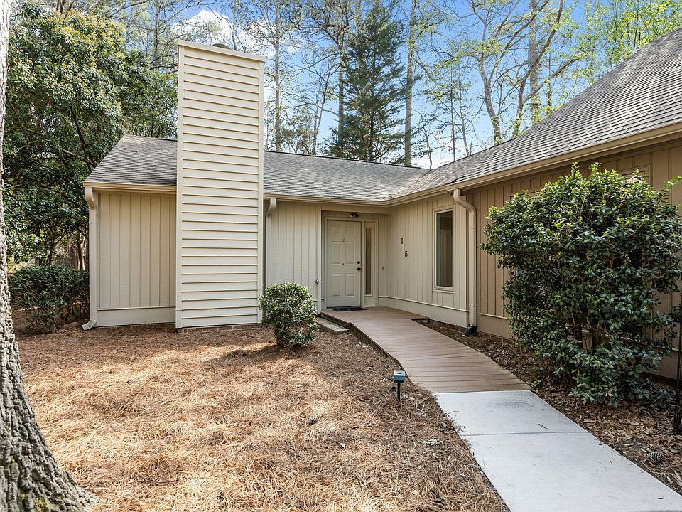 1st image of 115 Greenmeadow Ln