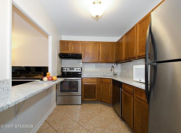 5th image of 1516 Hinman Ave APT 402