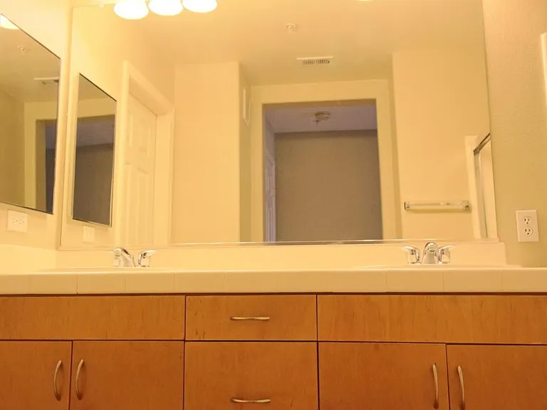 8752 Concourse Ct — Photo 2
