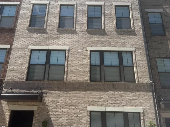 43476 Stonewood Crossing Ter, Ashburn, VA 20148