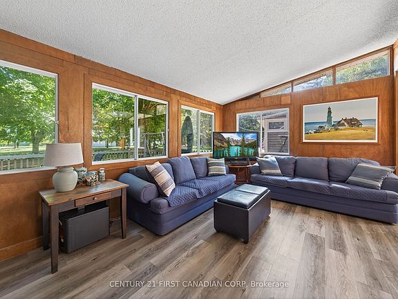 5th image of 49075 Dexter Line #4