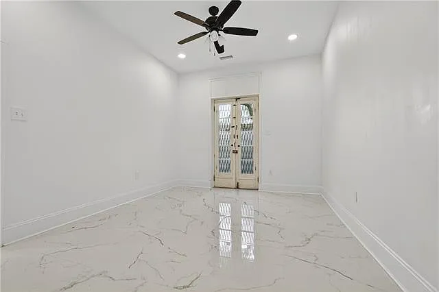 920 Chartres St #7 — Photo 8