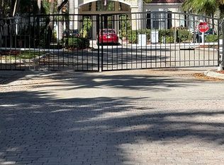 5820 W Sample Rd, Coral Springs, FL 33067