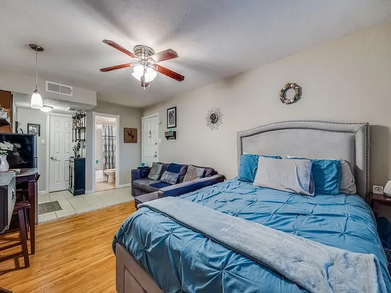 5003 Skillman St #210A — Photo 5