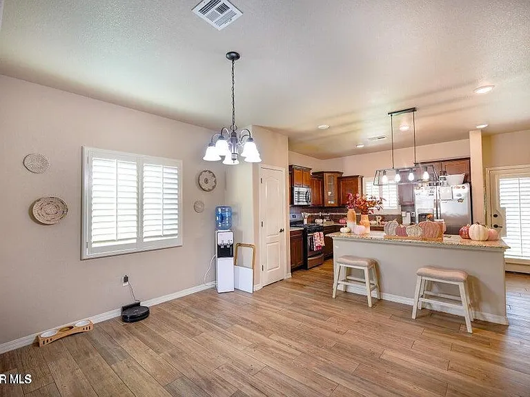 2105 Tim Foster St — Photo 6