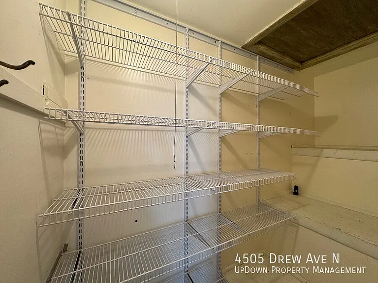 4505 Drew Ave N — Photo 7