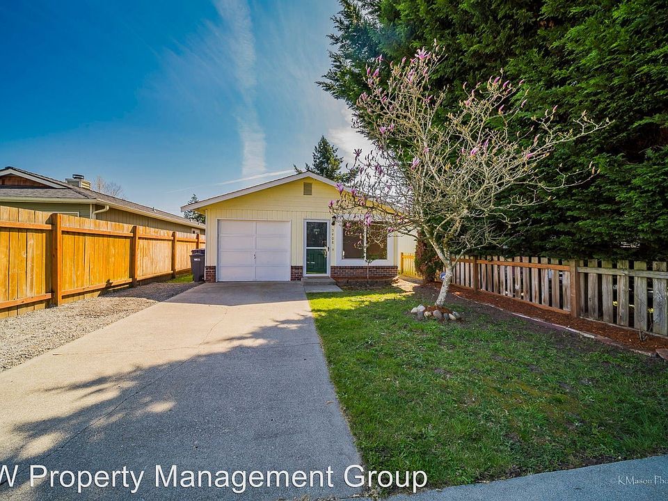 1st image of 5408 101st Pl NE