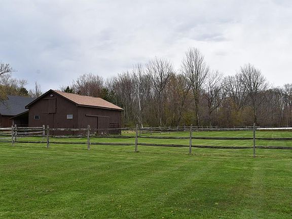 4th image of 10345 Pinegate Dr