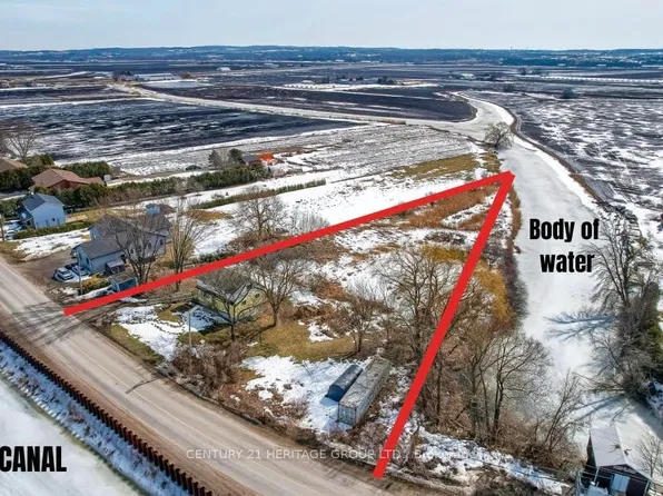 963 Canal Rd, Bradford West Gwillimbury, ON L3Z 4C9