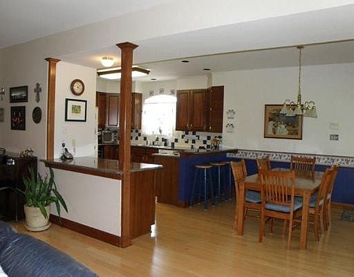 3rd image of 3709 Lake Des Allemands Dr