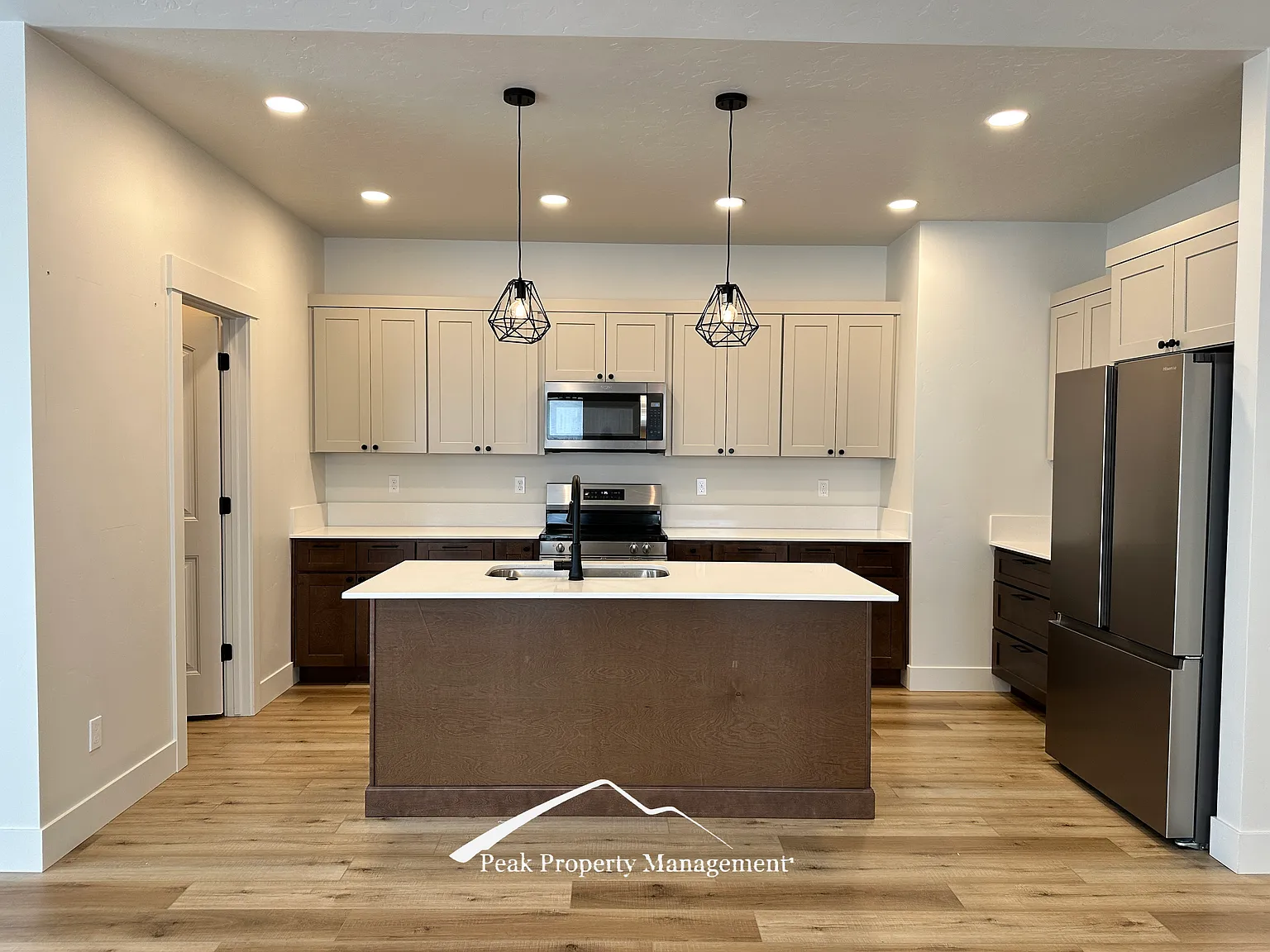 4 bed, 1739 sqft, $2,200 — Photo 4