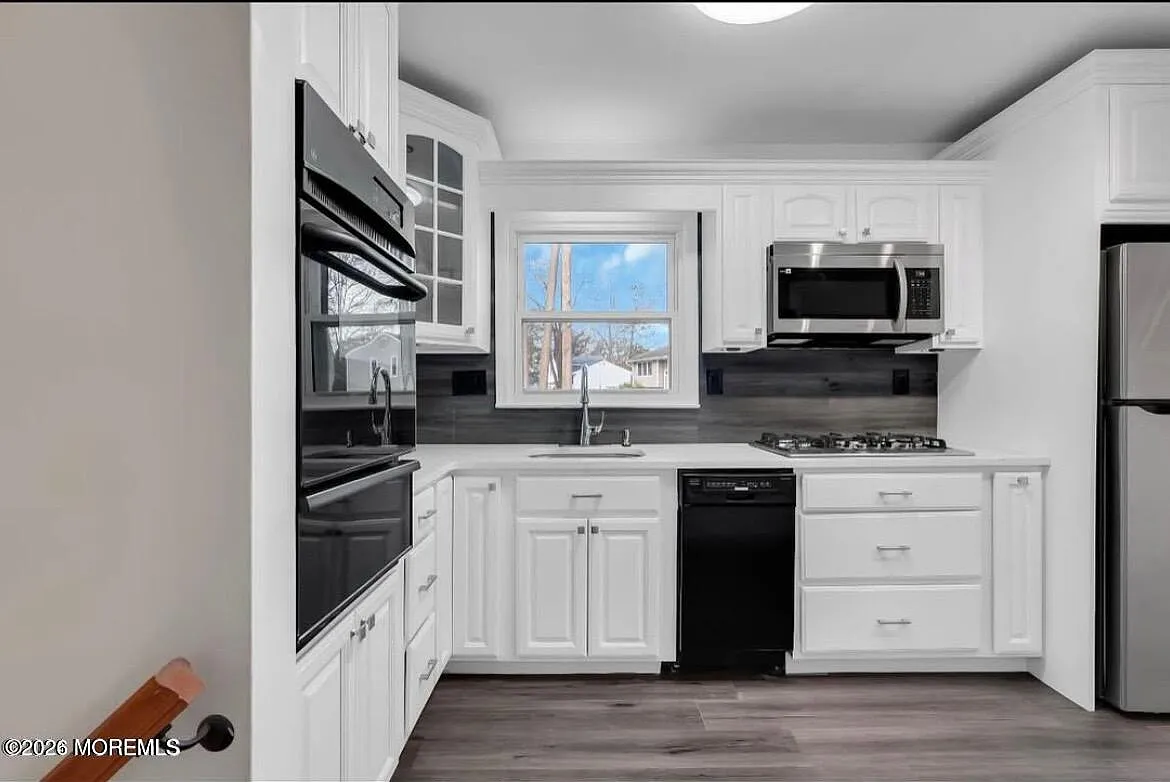 3 bed, 1870 sqft, $3,850 — Photo 1