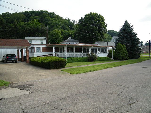 1st image of 322 Grant St