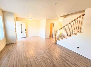 18947 Lake Chabot Rd, Castro Valley, CA 94546