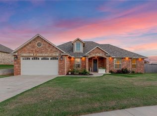 340 Appaloosa Dr, Blanchard, OK 73010