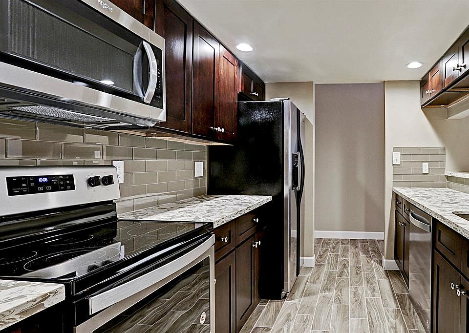 1st image of 12633 Memorial Dr APT 52