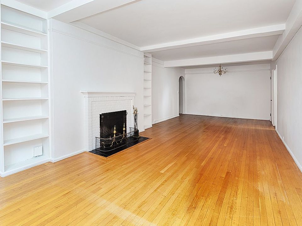 1st image of 140 E 28th St APT 10B
