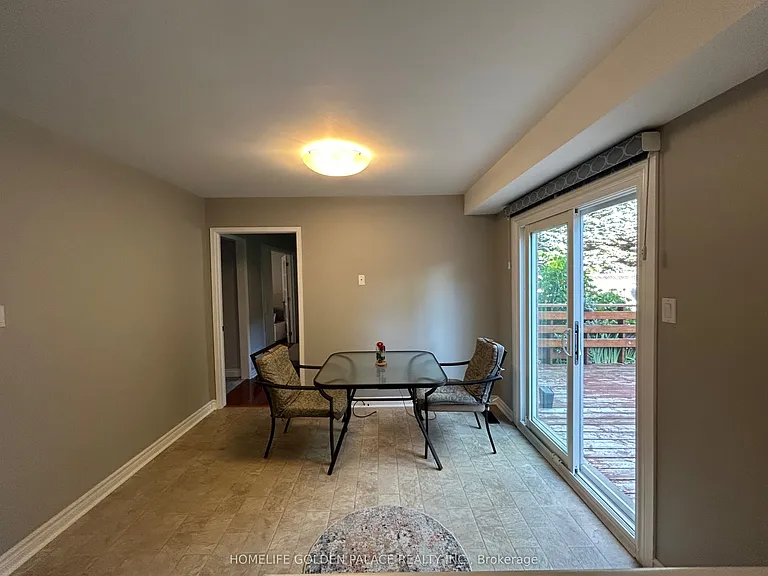451 Traviss Dr — Photo 4