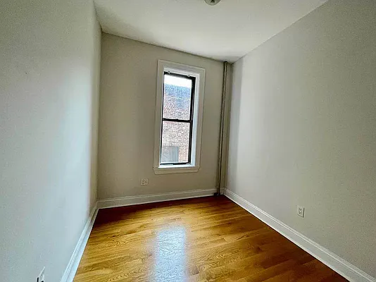 Rented by J PRESTON AND ASSOCIATES INC | media 16