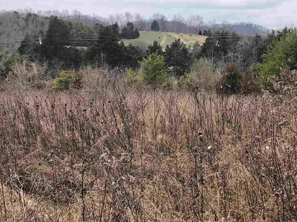 945 Highway 25 #70-W, Dandridge, TN 37725