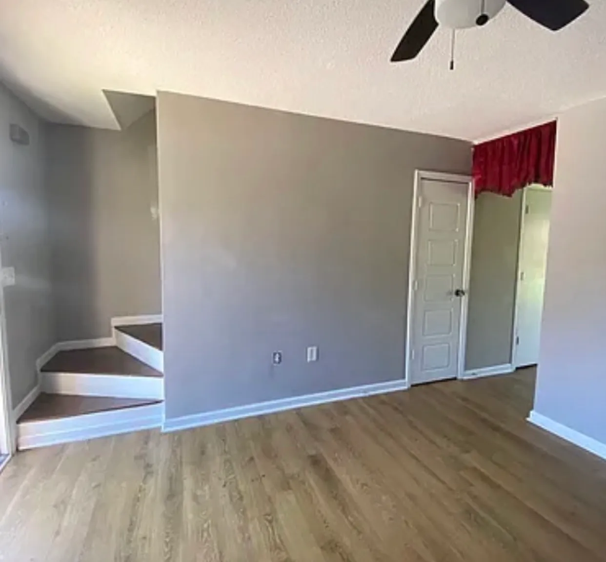2 bed, 1.5 bath, $1,035 — Photo 3