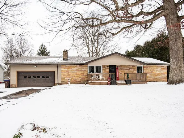 71 Milton St, Clark, PA 16113