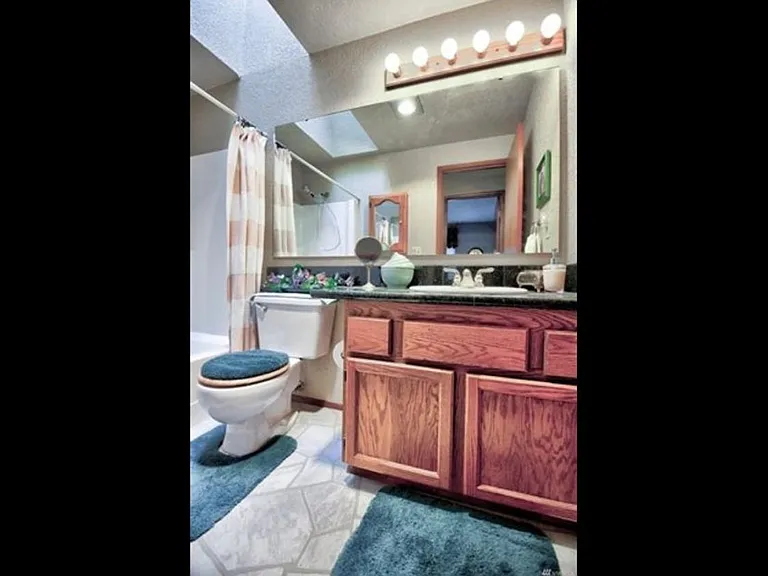 3137 Hampton Dr SW — Photo 9