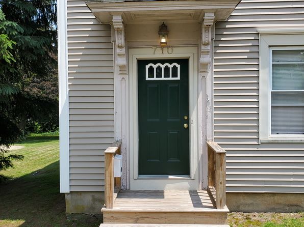 710 Main St #3