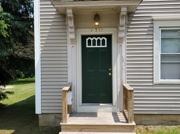 710 Main St #3, Somerset, MA 02726