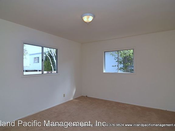 3rd image of 1415 Manhattan Beach Blvd #5598320