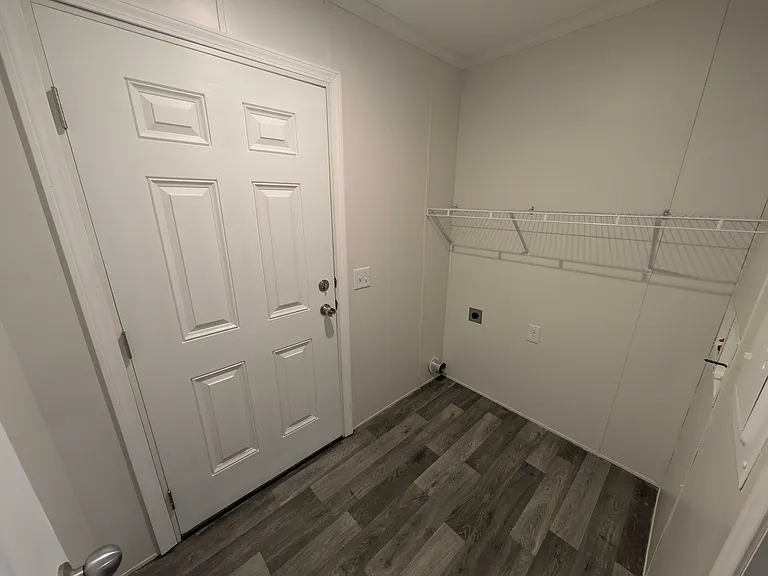 38000 Le Chateau Blvd #402 — Photo 9