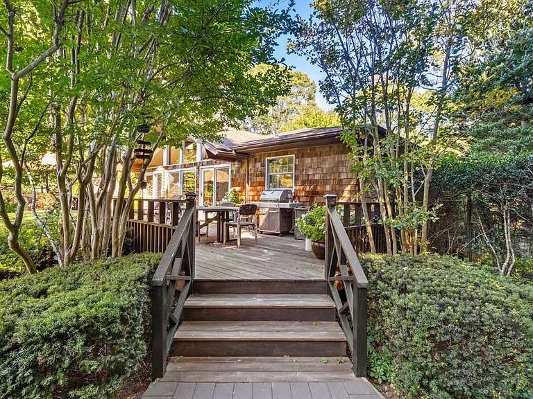 210 Treescape Dr — Photo 28