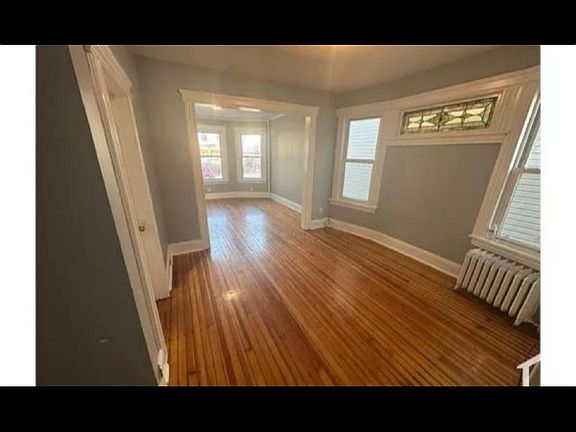4th image of 36 Dehart Pl #1A