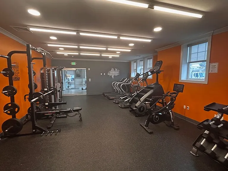 The Grande Saddle Brook — Photo 26