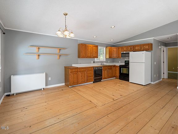 4th image of 309 Carrera Lane