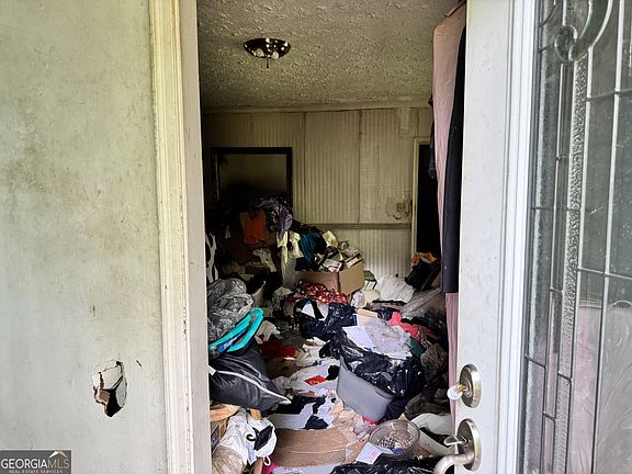 2nd image of 874 Edwin Pl NW