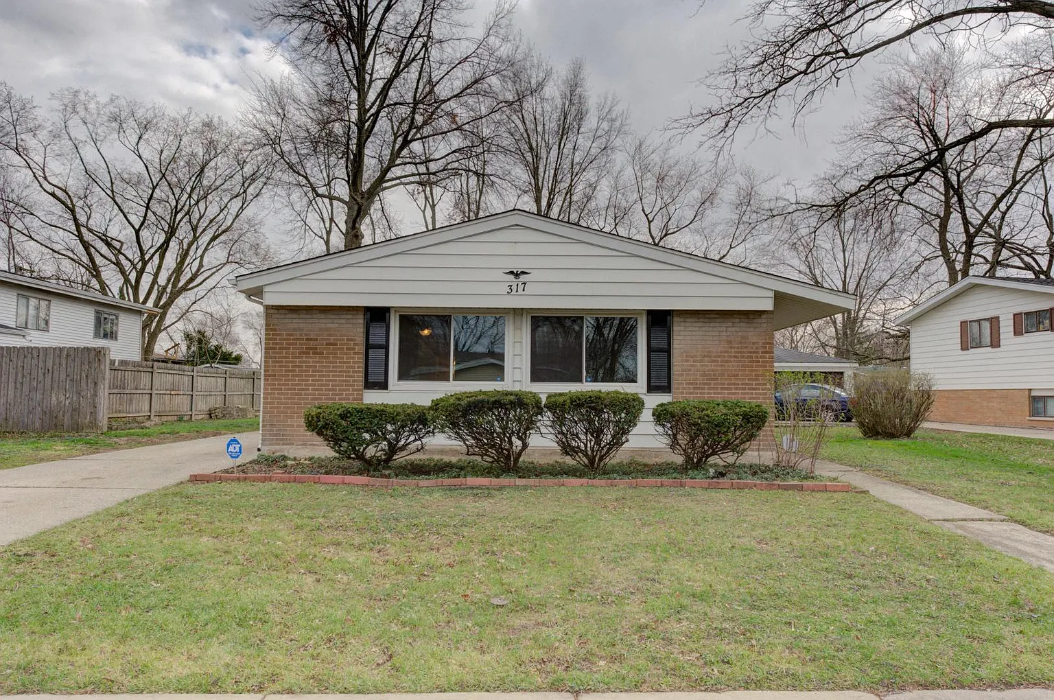 317 Herndon St photo 1