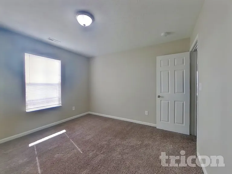 7507 Brattle Dr — Photo 12