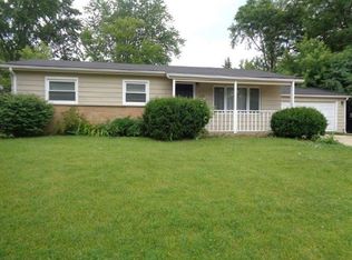 635 Walnut Rd, Wauconda, IL 60084