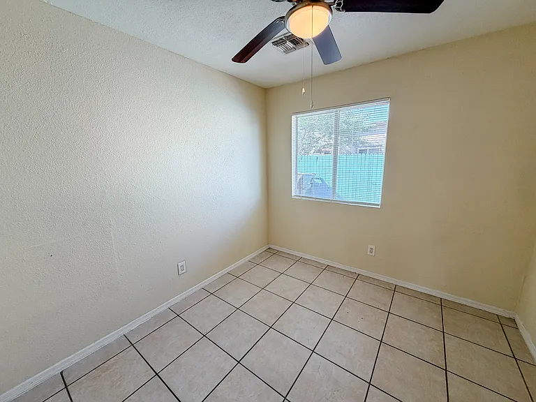 1753 E Harvard St #1 — Photo 4