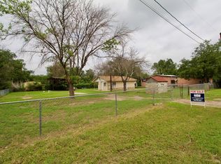 259 2nd St, Quemado, TX 78877