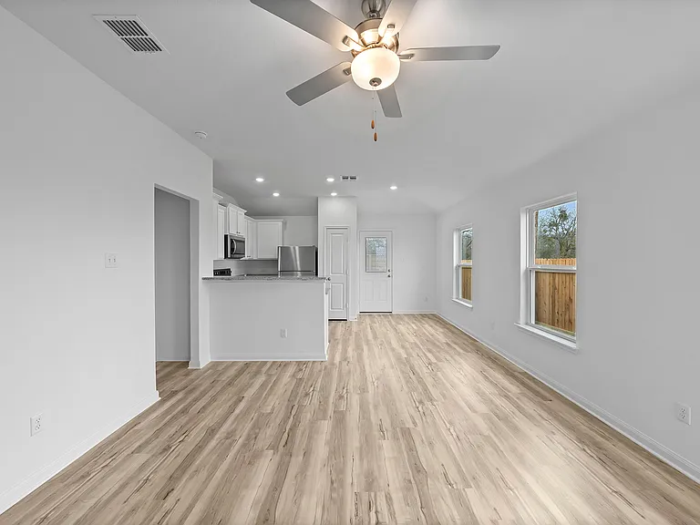 Homestead Estates — Photo 15
