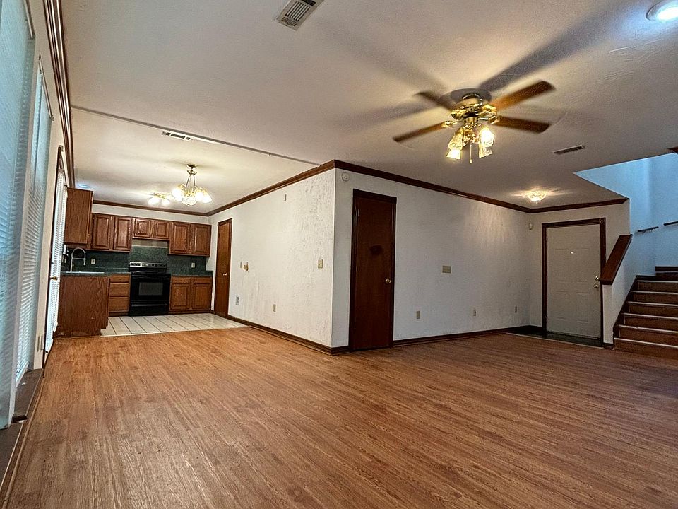 1st image of 12908 Carrie Ct