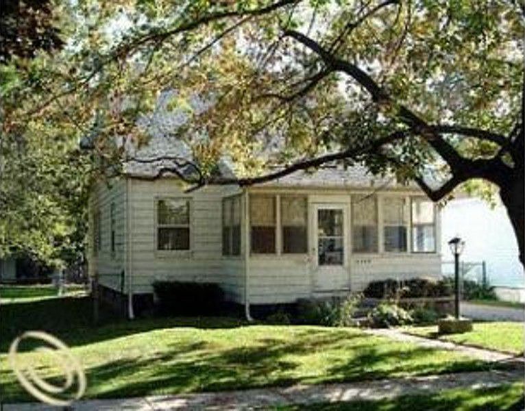 1st image of 15444 Leona Dr