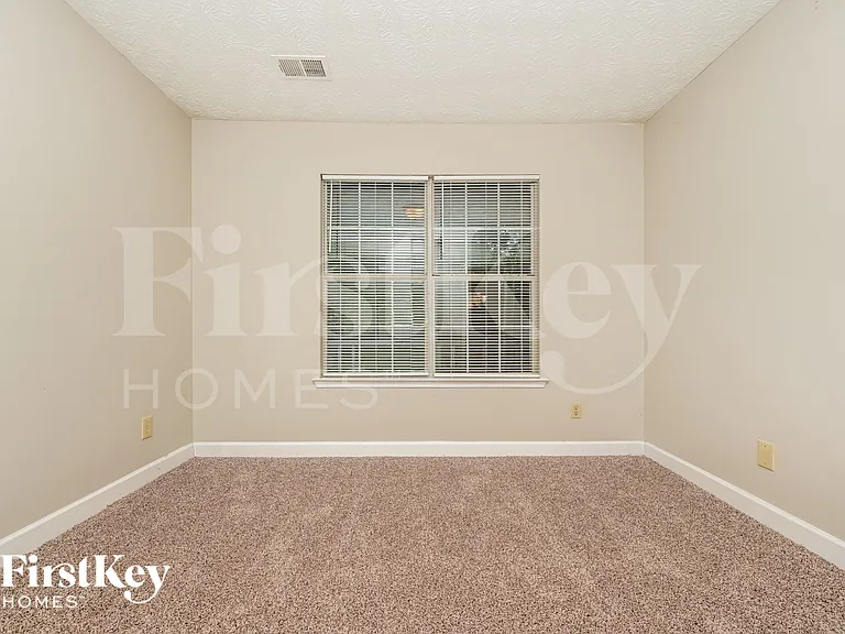 1147 Orr Rd — Photo 6